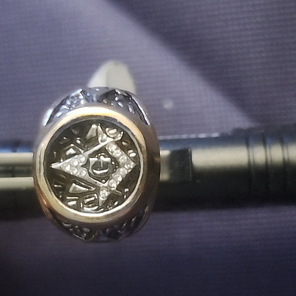 Ring size 9 - Picture 3 of 6